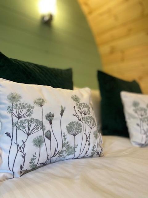 Seaview Lodges At Torlinnhe フォート・ウィリアム エクステリア 写真